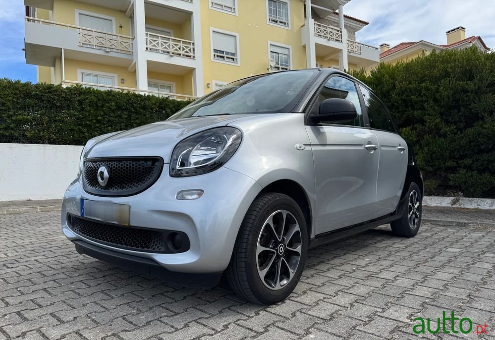 2017' Smart Forfour photo #2