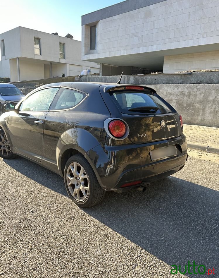 2011' Alfa Romeo MiTo photo #4