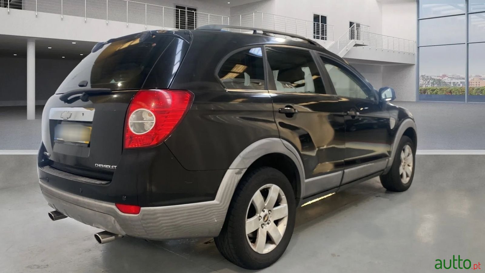 2008' Chevrolet Captiva photo #3