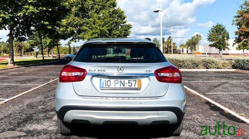 2015' Mercedes-Benz Gla-200 Urban photo #1