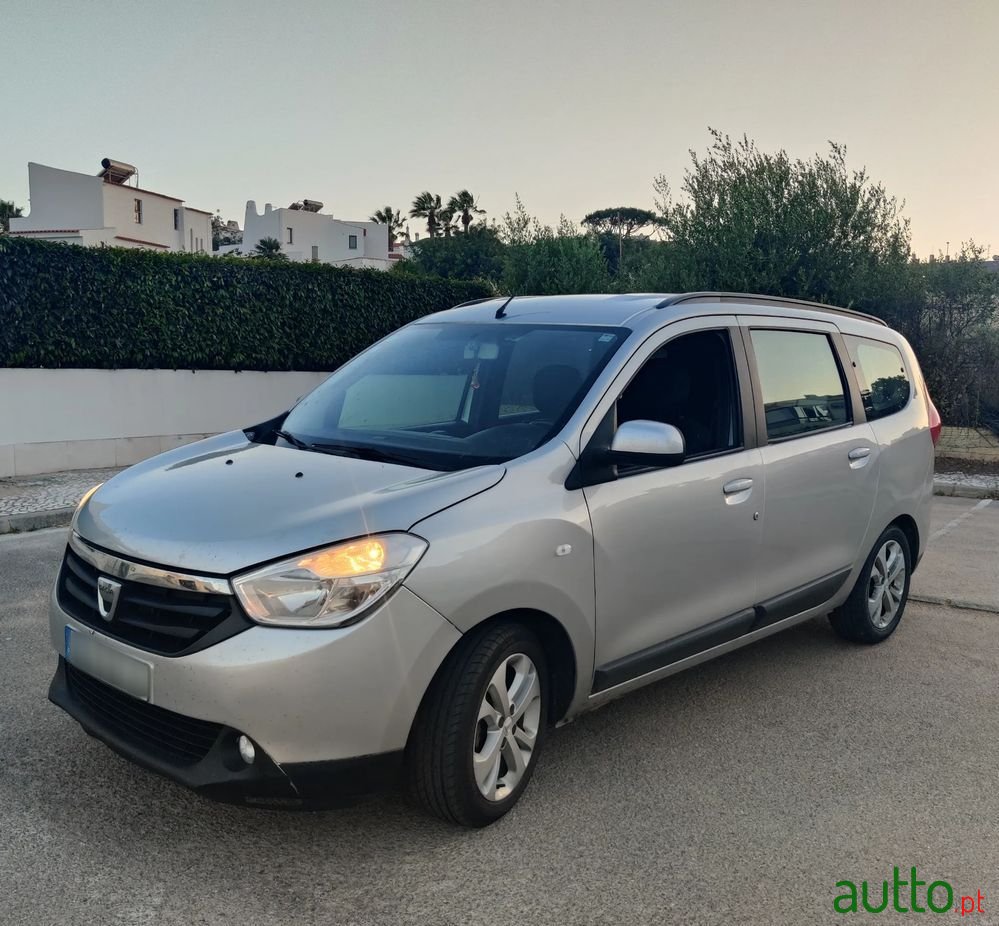 2016' Dacia Lodgy 1.5 Dci Prestige 7L photo #5
