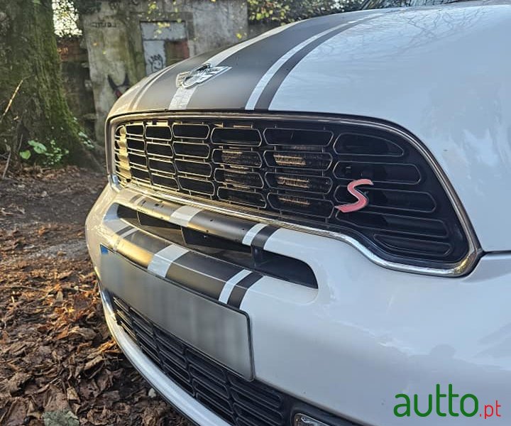 2011' MINI Countryman photo #5