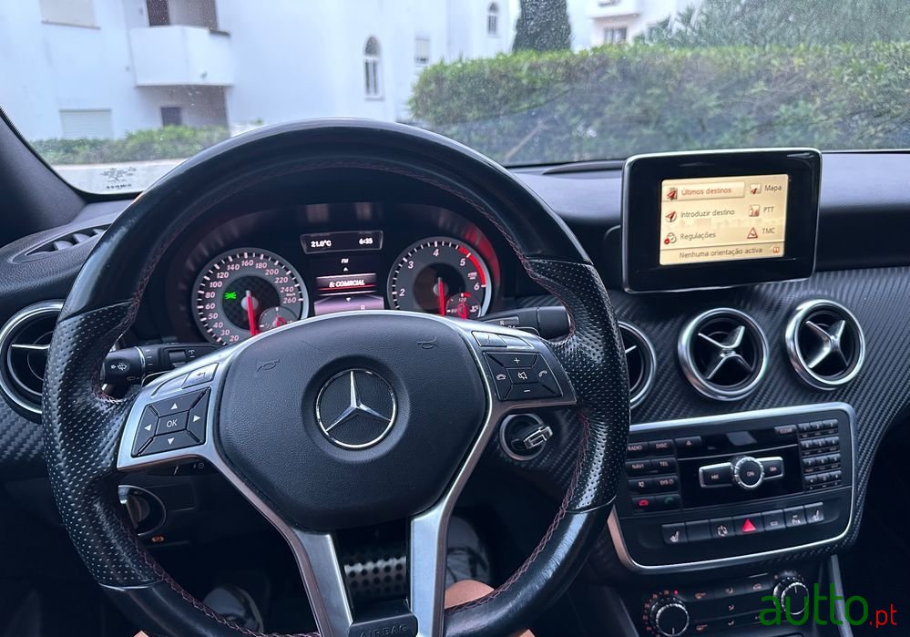 2014' Mercedes-Benz A 180 photo #5