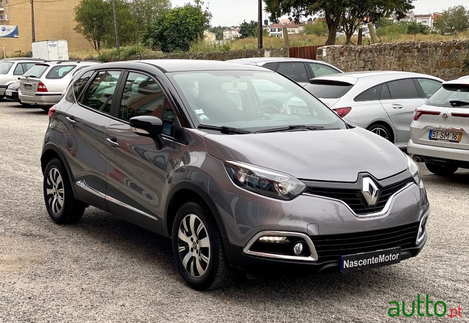 2016' Renault Captur Sport photo #3