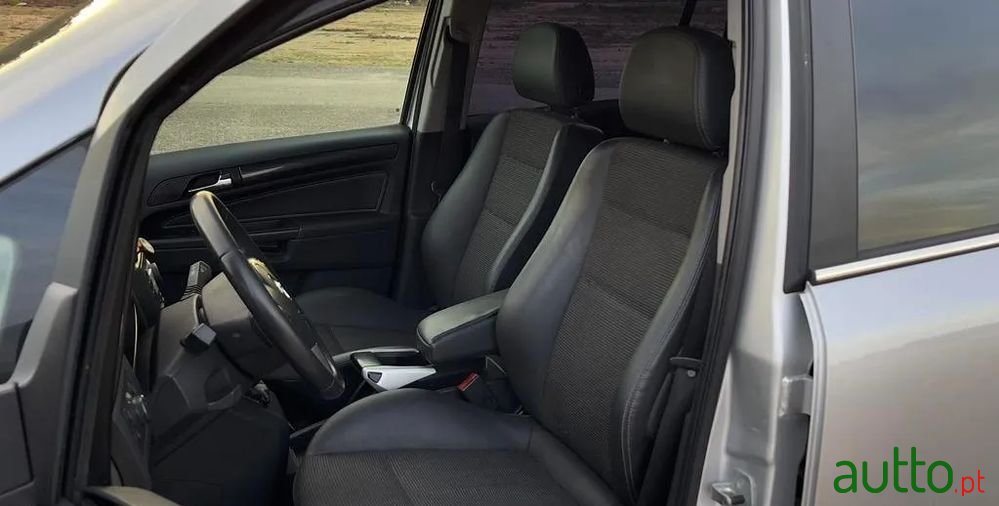 2006' Opel Zafira photo #3