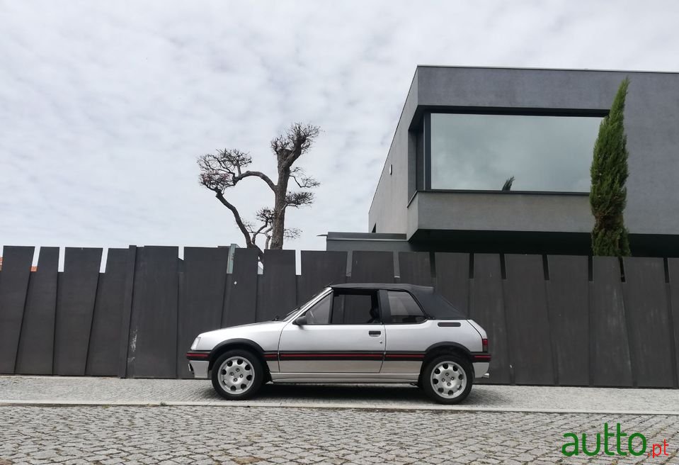 1989' Peugeot 205 photo #6