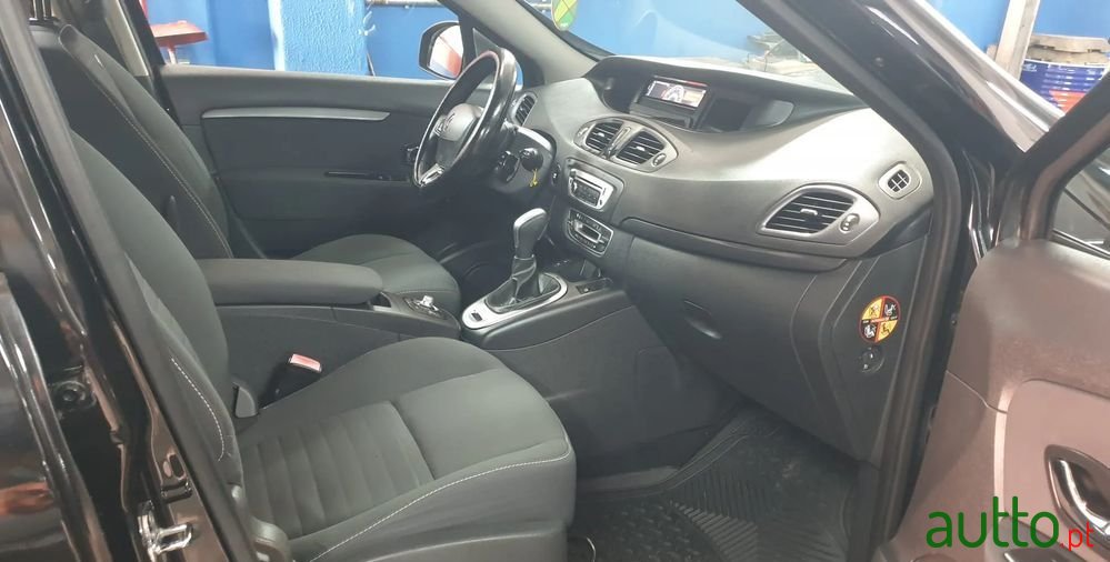 2016' Renault Grand Scenic photo #6