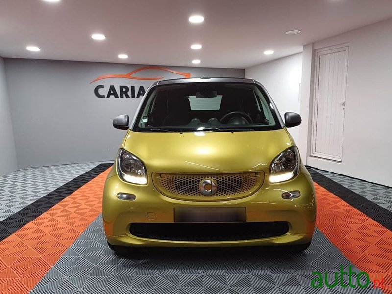 2016' Smart Fortwo photo #3