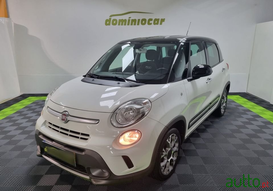 2016' Fiat 500L photo #1