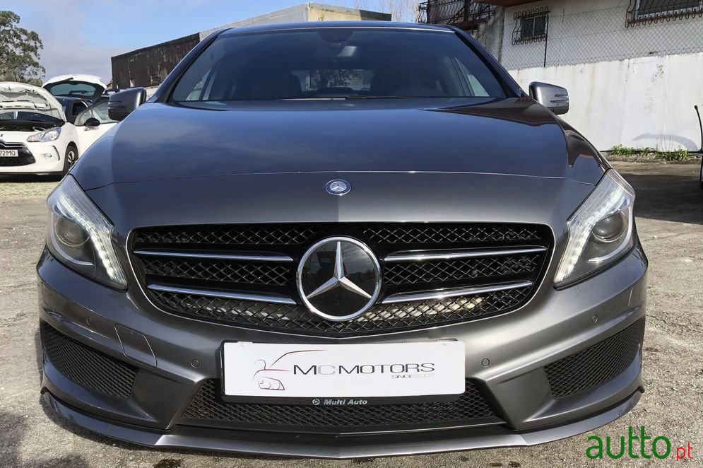 2013' Mercedes-Benz A-180 photo #2