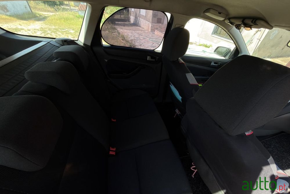 2007' Ford Focus 1.6 Tdci S photo #4