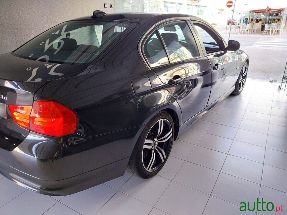 2011' BMW Série 3 photo #4