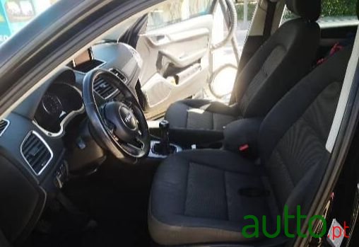 2013' Audi Q3 photo #4