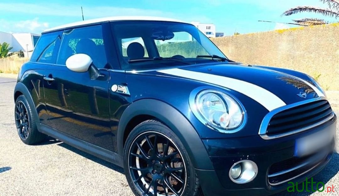 2009' MINI Cooper D photo #6