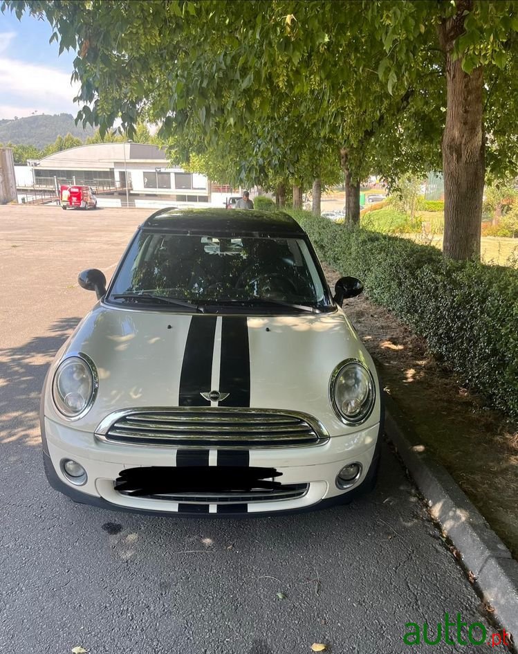 2010' MINI Clubman Cooper photo #2