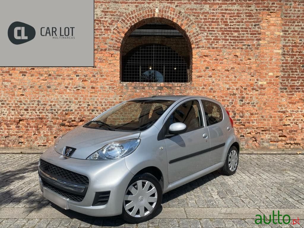 2011' Peugeot 107 photo #1