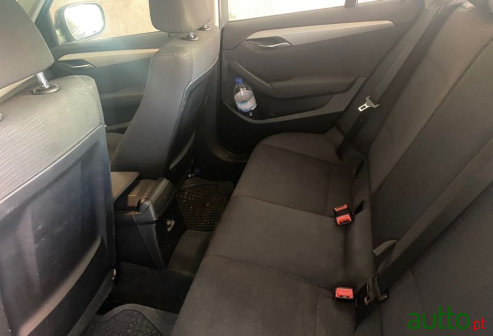 2010' BMW X1 photo #2