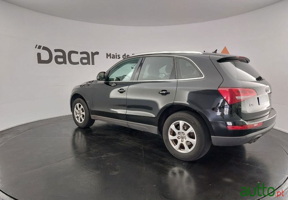 2009' Audi Q5 2.0 Tdi photo #3