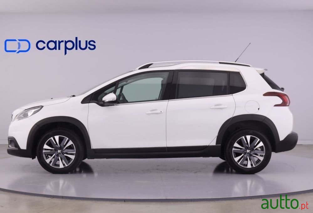 2018' Peugeot 2008 1.2 Puretech Allure photo #4