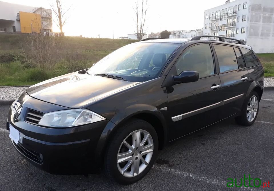 2005' Renault Megane Break photo #1