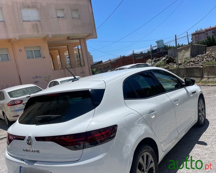 2021' Renault Megane photo #5