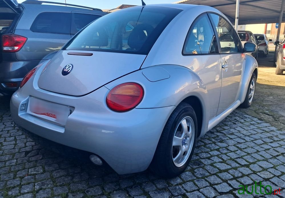 2004' Volkswagen New Beetle 1.4 Top photo #6