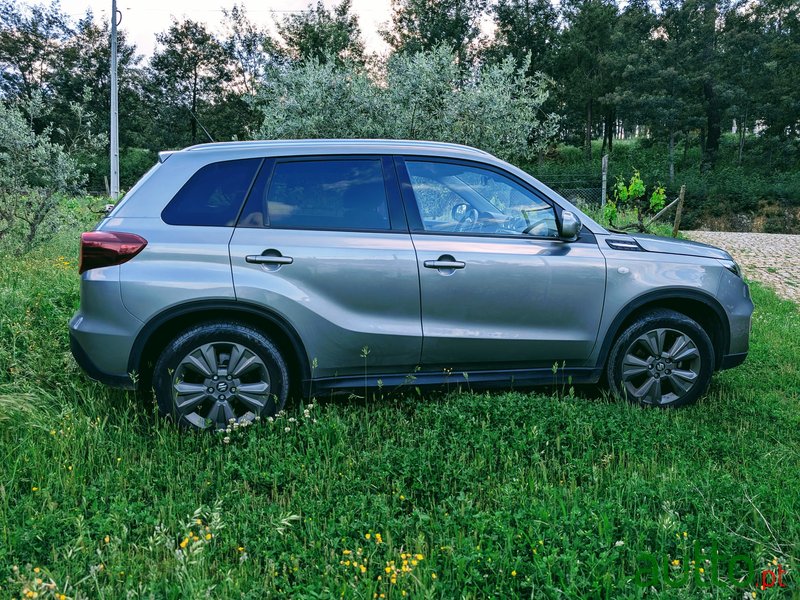 2022' Suzuki Vitara photo #4