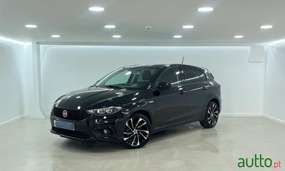 2018' Fiat Tipo photo #1