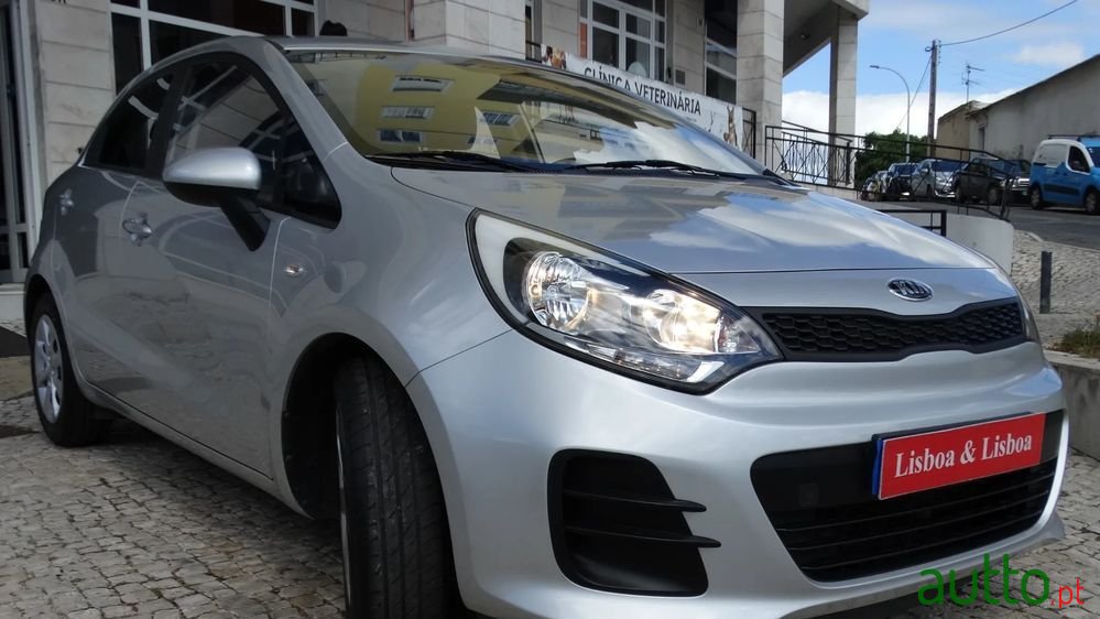 2016' Kia Rio 1.1 Crdi Lx Isg photo #2