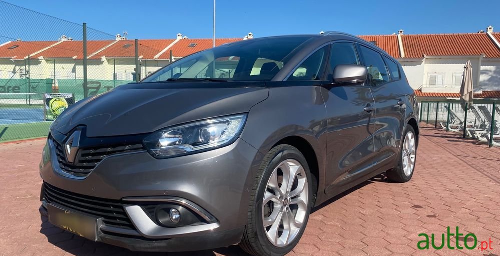 2017' Renault Grand Scenic photo #5