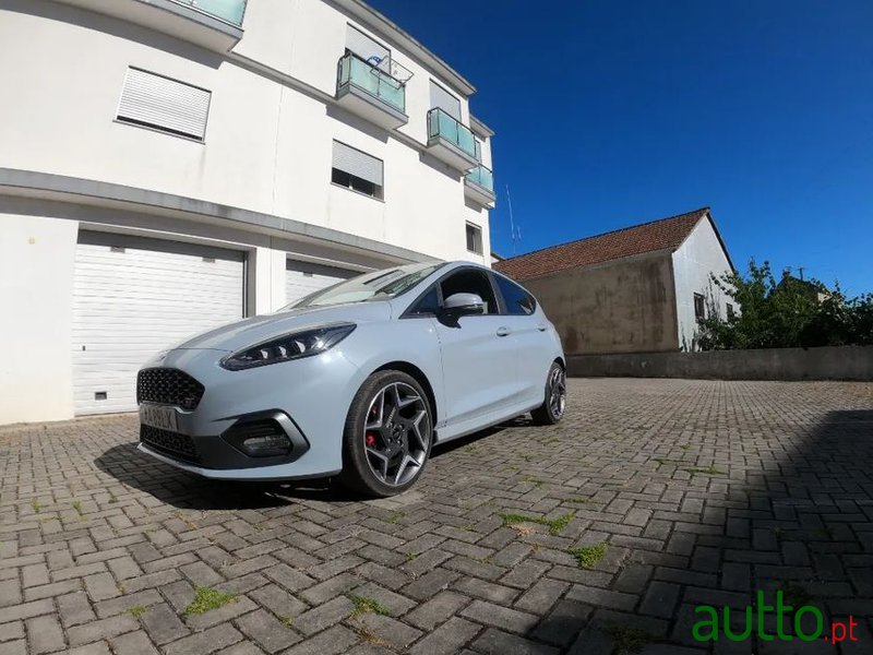 2020' Ford Fiesta photo #3