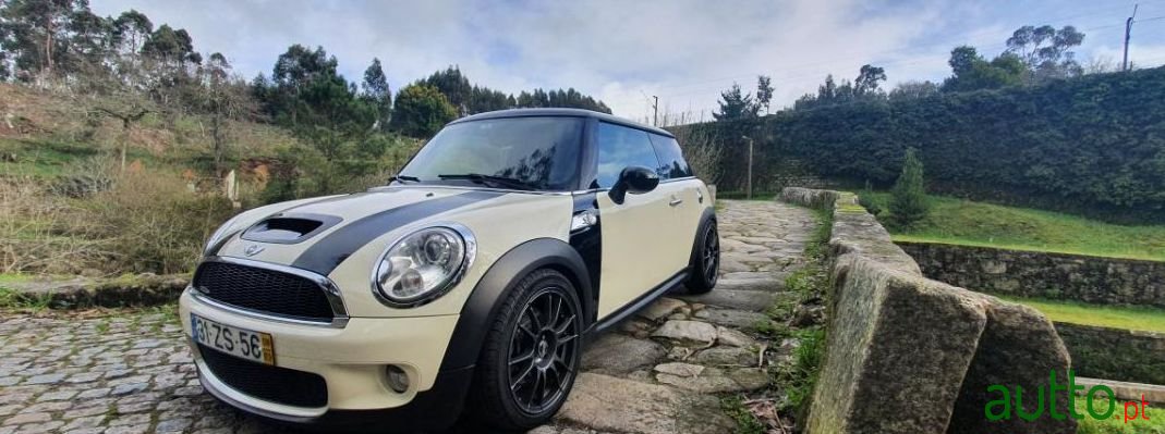 2008' MINI Cooper photo #1