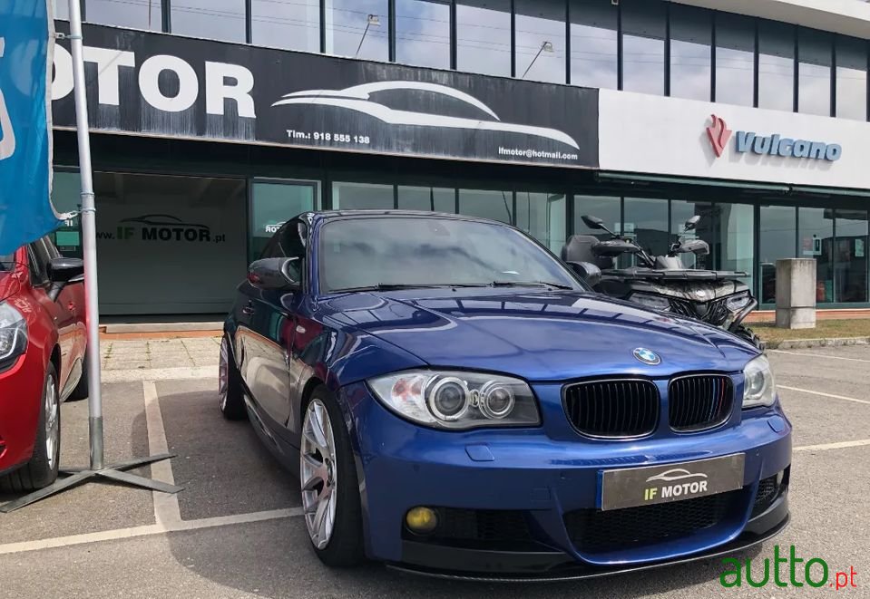 2011' BMW 120 photo #3