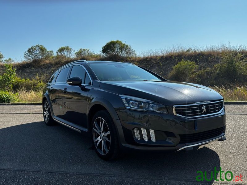 2014' Peugeot 508 RXH photo #3