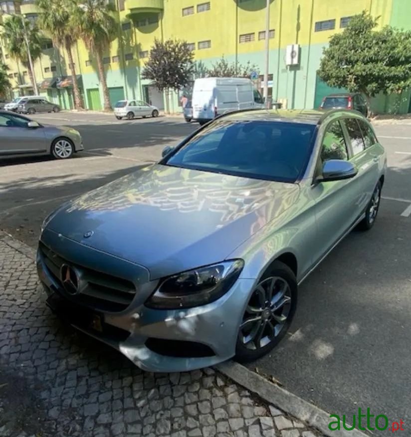 2016' Mercedes-Benz 300 photo #6