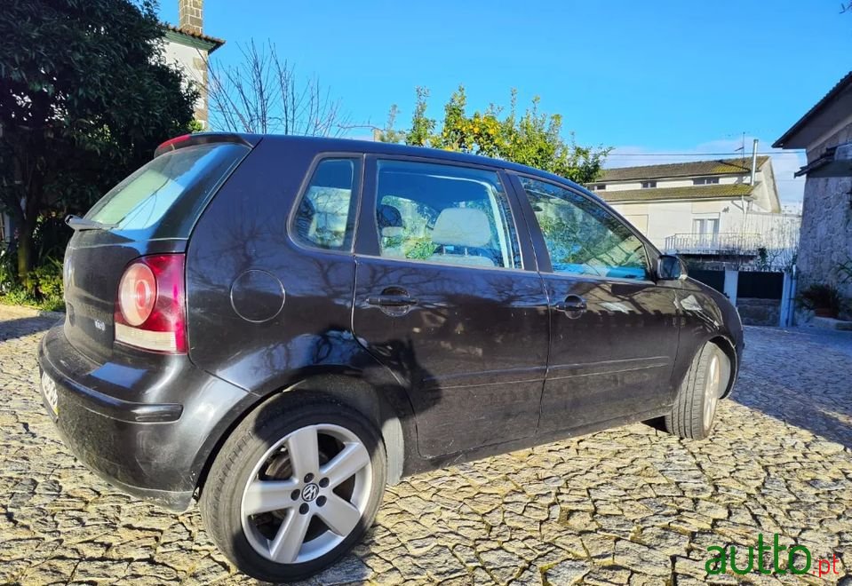 2007' Volkswagen Polo photo #2