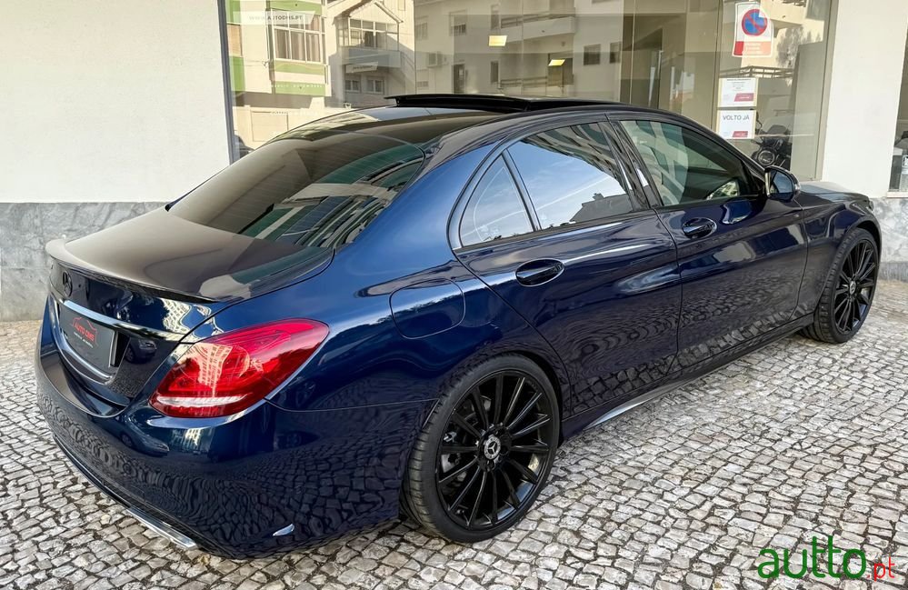 2017' Mercedes-Benz Classe C photo #4