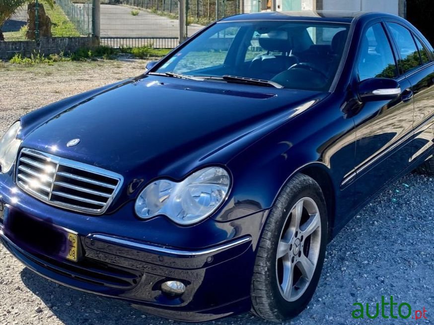 2006' Mercedes-Benz C-220 photo #1