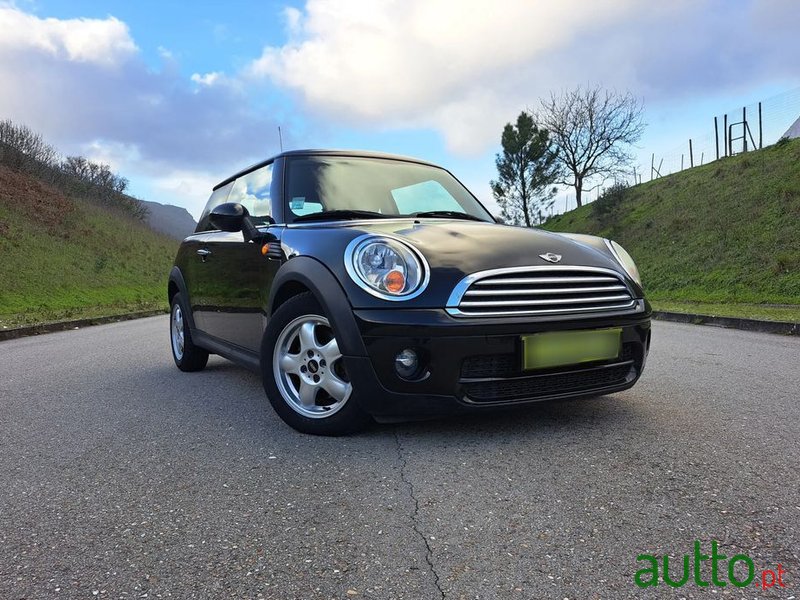 2009' MINI Cooper D 3 Portas photo #5