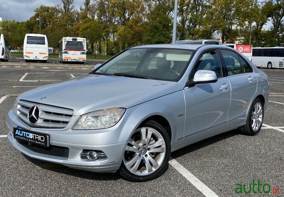 2008' Mercedes-Benz C-220 photo #1