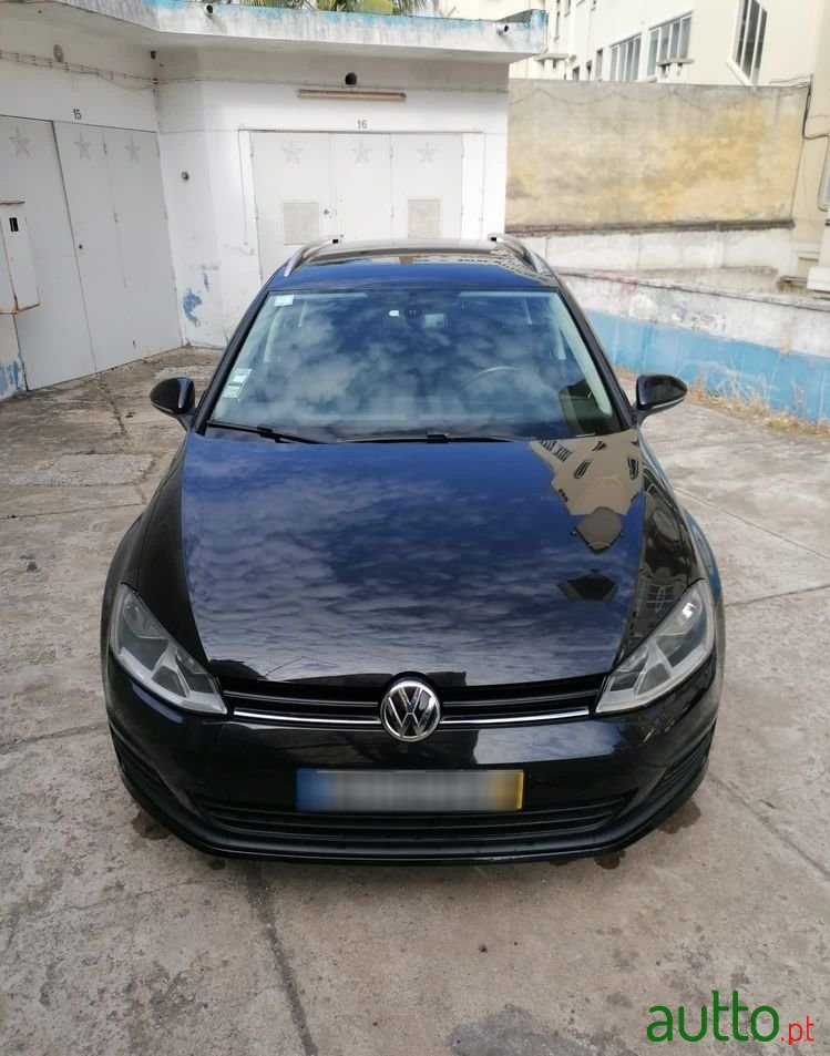 2014' Volkswagen Golf Variant photo #6