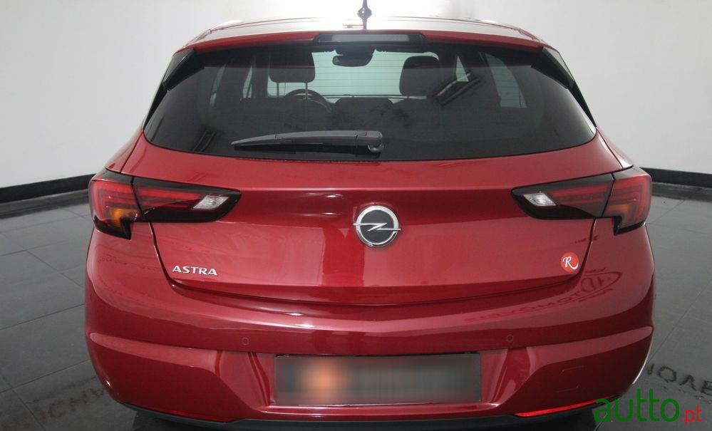 2019' Opel Astra 1.2 T Ultimate S/S photo #4