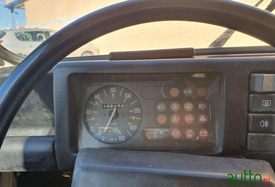 1989' Renault 4 photo #1