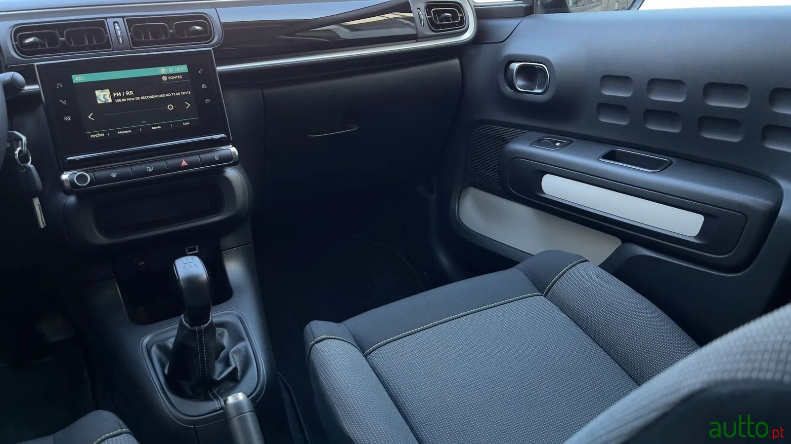 2019' Citroen C3 photo #2