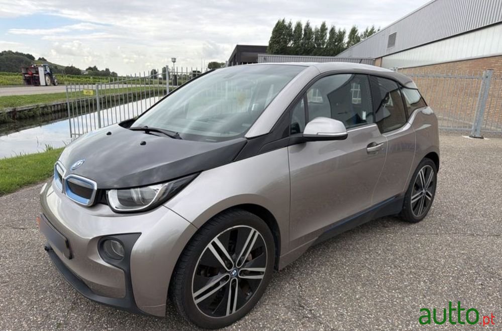 2014' BMW Série I (60 Ah) photo #1