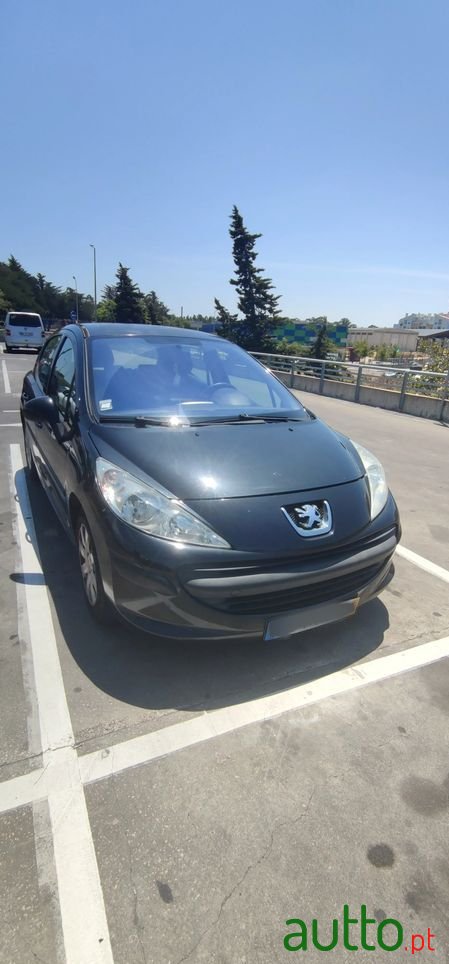 2008' Peugeot 207 1.4 Hdi Trendy photo #6