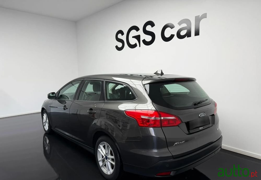 2016' Ford Focus Sw photo #3