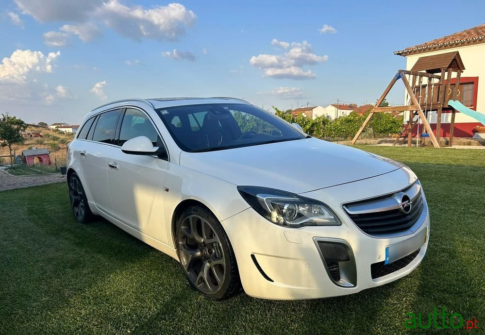 2015' Opel Insignia Sports Tourer photo #2