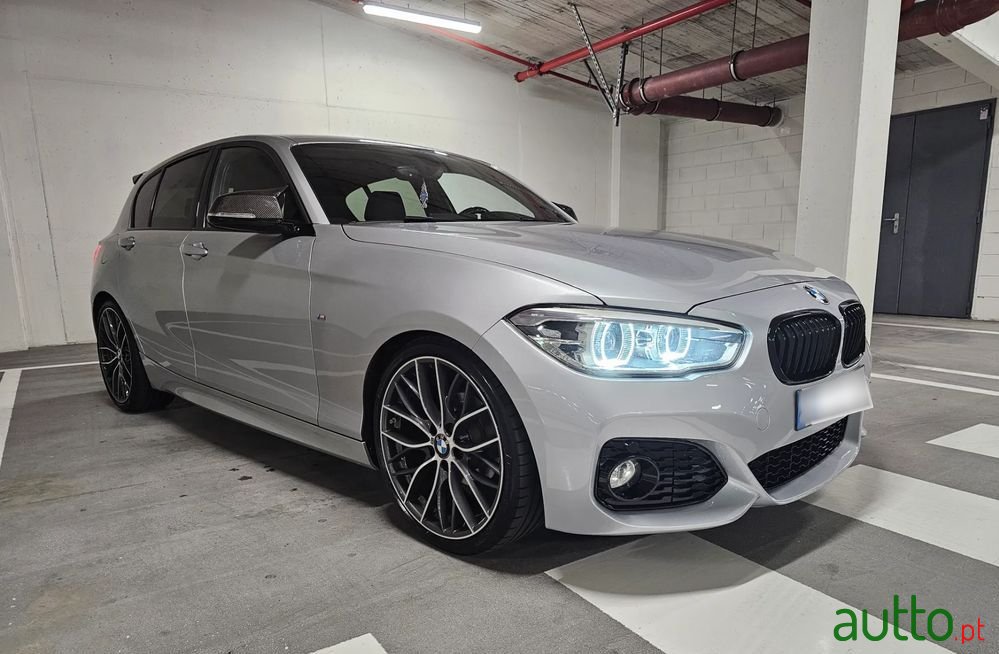 2015' BMW 118 D Pack M photo #2