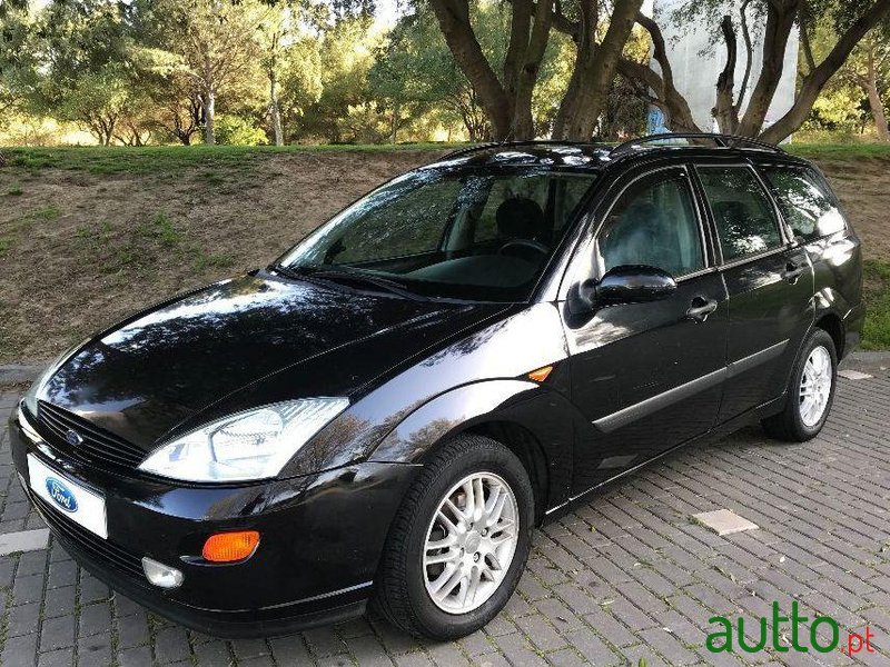 2001' Ford Focus Sw photo #1